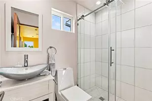 17660 Martha St, Los Angeles, CA 91316 - Photo 42