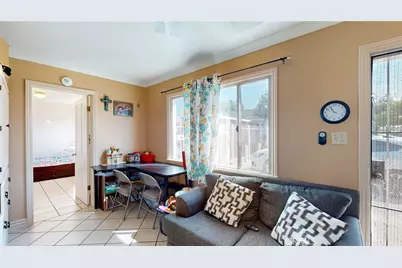 1715 E 65th Street, Los Angeles, CA 90001 - Photo 8