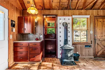 21747 Ridge Drive, Cedarpines Park, CA 92322 - Photo 22