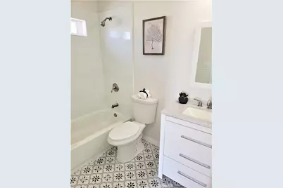 7040 3rd, Los Angeles, CA 90043 - Photo 16