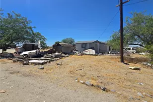 33235 Largo Vista, Llano, CA 93544 - Photo 2