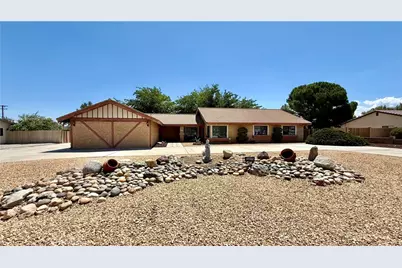 13275 Shawnee, Apple Valley, CA 92308 - Photo 1