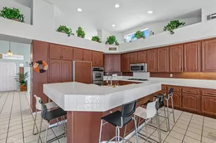 12471 Pacoima, Victorville, CA 92392 - Photo 8