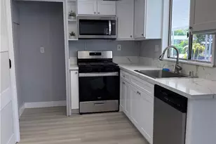 995 Pomona Rd, Corona, CA 92882 - Photo 16