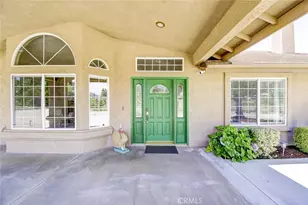 13634 Oak Mesa Dr, Yucaipa, CA 92399 - Photo 2