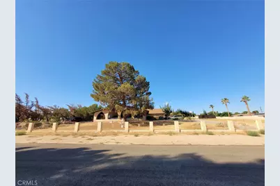 19381 Kinai, Apple Valley, CA 92307 - Photo 1