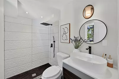 2134 W Romneya Drive, Anaheim, CA 92801 - Photo 32