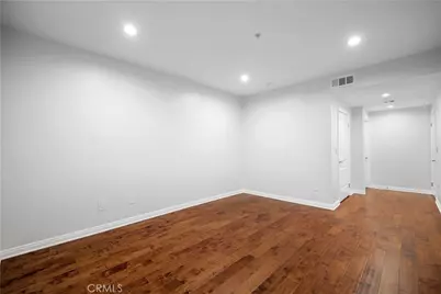 6800 Corbin Avenue #106, Reseda, CA 91335 - Photo 16