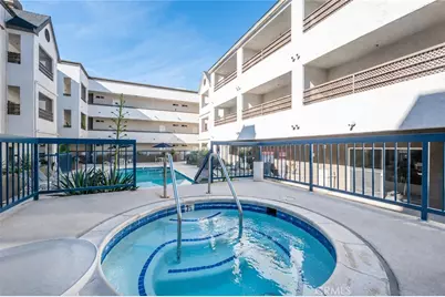 300 N El Molino Avenue #117, Pasadena, CA 91101 - Photo 12