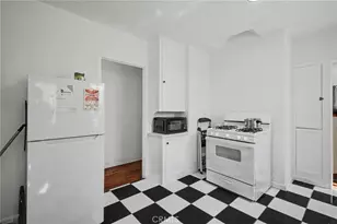 1423 W 65th, Los Angeles, CA 90047 - Photo 18