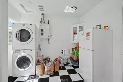 1423 W 65th, Los Angeles, CA 90047 - Photo 16