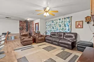 9948 Oasis, Pinon Hills, CA 92372 - Photo 4