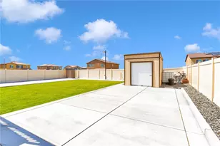 10348 San Marcos Ct, Adelanto, CA 92301 - Photo 34