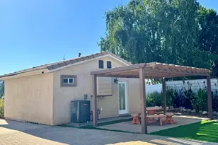 37510 Oak Mesa, Yucaipa, CA 92399 - Photo 28