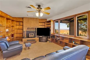 8988 Buena Vista, Apple Valley, CA 92308 - Photo 6