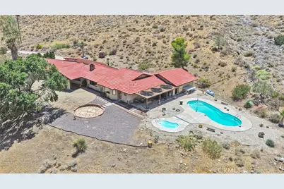 8988 Buena Vista, Apple Valley, CA 92308 - Photo 58