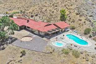 8988 Buena Vista, Apple Valley, CA 92308 - Photo 58