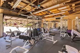 8988 Buena Vista, Apple Valley, CA 92308 - Photo 38