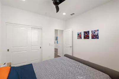 18144 Meridian Lane, Saugus, CA 91350 - Photo 32