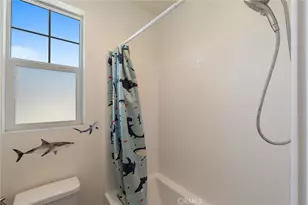 18144 Meridian Ln, Saugus, CA 91350 - Photo 28