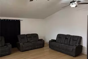 8928 Date, Fontana, CA 92335 - Photo 36