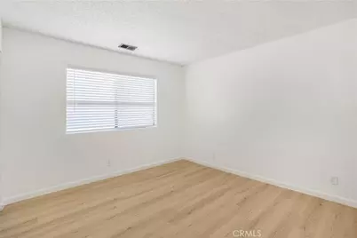 30001 Caddy Ln, Tehachapi, CA 93561 - Photo 12