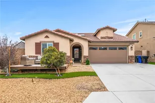 11981 Regent, Victorville, CA 92392 - Photo 2