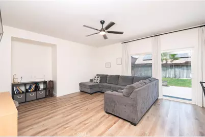 13070 Beachview Court, Victorville, CA 92392 - Photo 12