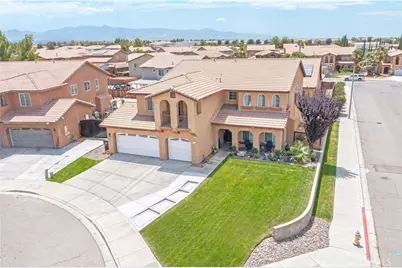 13070 Beachview Court, Victorville, CA 92392 - Photo 2