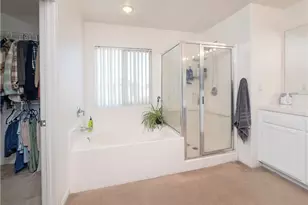 13070 Beachview Ct, Victorville, CA 92392 - Photo 40