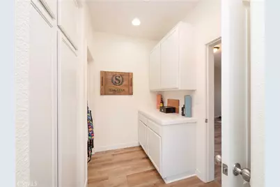 13070 Beachview Court, Victorville, CA 92392 - Photo 24