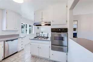 2946 Gladstone St, Pomona, CA 91767 - Photo 12