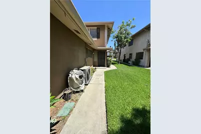 989 W Sierra Madre, Azusa, CA 91702 - Photo 2
