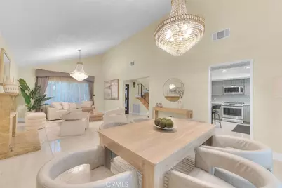 18223 Delano, Tarzana, CA 91335 - Photo 10