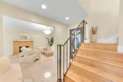 18223 Delano, Tarzana, CA 91335 - Photo 16