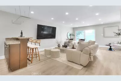 18223 Delano, Tarzana, CA 91335 - Photo 20