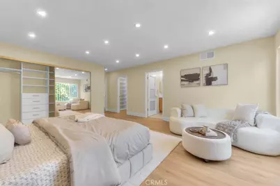 18223 Delano, Tarzana, CA 91335 - Photo 40