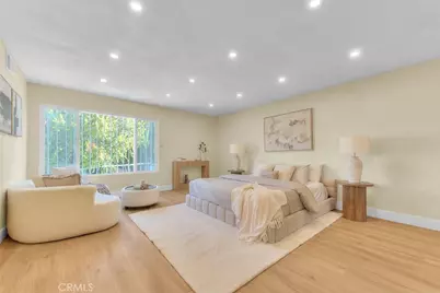 18223 Delano, Tarzana, CA 91335 - Photo 36