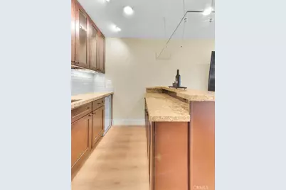 18223 Delano, Tarzana, CA 91335 - Photo 28