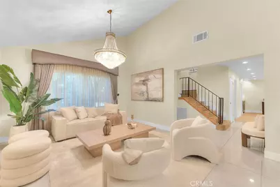 18223 Delano, Tarzana, CA 91335 - Photo 6