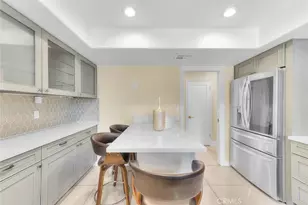 18223 Delano, Tarzana, CA 91335 - Photo 16