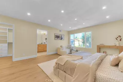 18223 Delano, Tarzana, CA 91335 - Photo 30