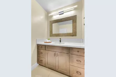 18223 Delano, Tarzana, CA 91335 - Photo 26