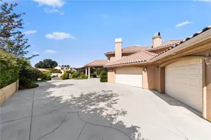 38136 Butterfly Ct, Yucaipa, CA 92399 - Photo 12