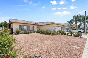 363 Cambridge Dr, San Jacinto, CA 92583 - Photo 2