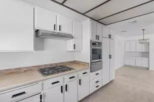 900 W Sierra Madre, Azusa, CA 91702 - Photo 10