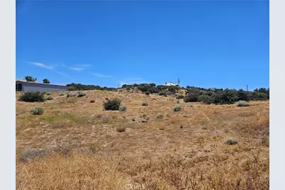 10735 Ranchero, Oak Hills, CA 92344 - Photo 2