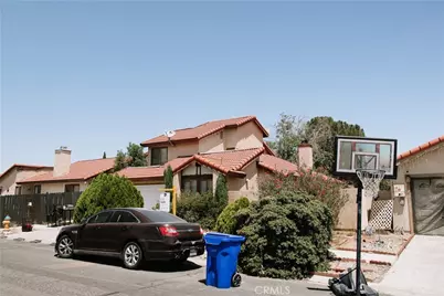 16196 Tokay, Victorville, CA 92395 - Photo 2