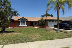 2420 W Sunrise Dr, Rialto, CA 92377 - Photo 2