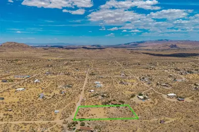 58701 Los Coyotes, Yucca Valley, CA 92284 - Photo 2